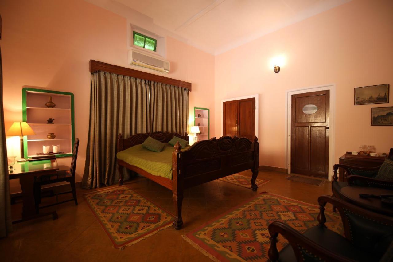 ループ ニワス コティ ホテル Nawalgarh エクステリア 写真